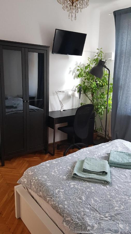 12 Cotroceni Bucarest