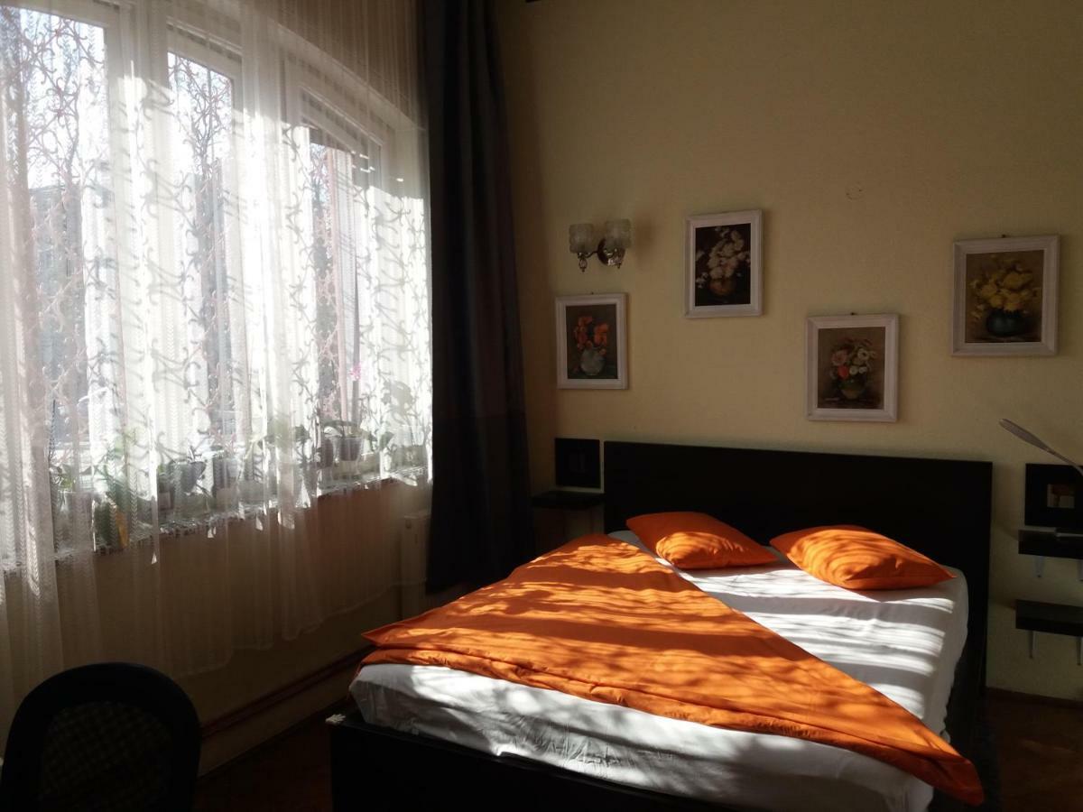 12 Cotroceni Guest house Bucharest